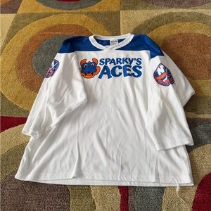 NWOT New York Islanders Hockey NHL Sparky Jersey Shirt Top Kids Youth Size XL